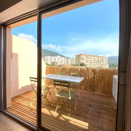 Superbe T2 Equipe Proche Centre Ajaccio Avec Parking *